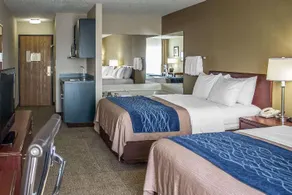 Comfort Inn - Image 3