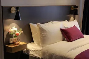 The Roomy Hotel - Image 3