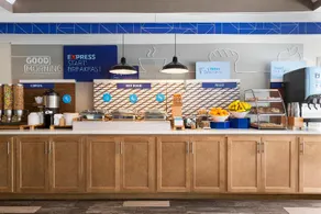 Holiday Inn Express & Suites Live oak - Image 4