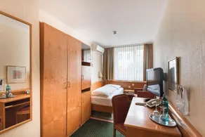 Black Hotels Bonn - Image 4