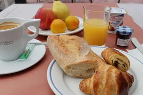 Hotel Les Cedres - Image 4