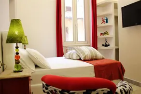Town House Spagna - Image 4