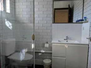 City Lights Motel - Image 3
