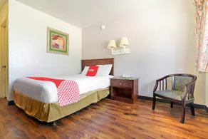 OYO Hotel South Bend - Campus - Image 3