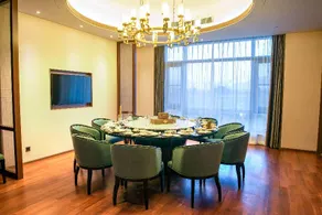 Wyndham Grand Plaza Royale Zhaotong - Image 3