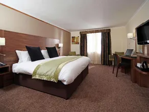 London Bloomsbury Square Hotel by IHG - Image 2