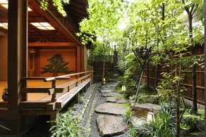 Ryoan Kazuki with Luxury Kyoto Collections KADEN - Image 3