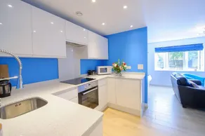 Alison Court - Image 4