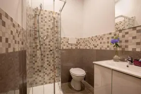 Courtyard Rome Suite - Image 4