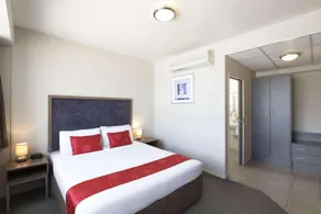 Quality Suites Central Square - Image 4
