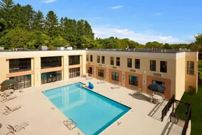 Quality Inn - Image 5