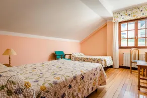 Hotel Surfances - Image 2