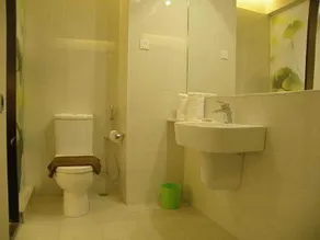 HelicoNia Hotel - Image 5
