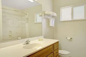 Days Inn by Wyndham South Lake Tahoe - Image 3