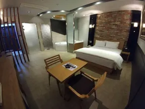 Khan Hotel - Image 5