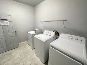 MorningGlory Hotel, Resort & Suites - Image 3