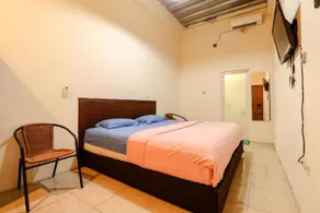 Hotel Cemara Surabaya - Image 2