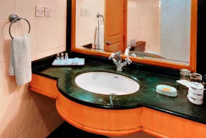 Country Inn & Suites by Radisson, Vaishno - Image 5