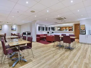 Travelodge Norwich Central Hotel - Image 1