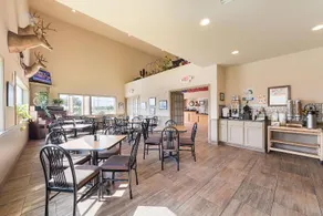 Lone Star Inn & Suites - Image 3