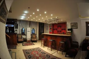 Antikhan Hotel - Image 2