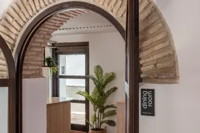 Líbere Córdoba Patio Santa Marta - Image 2