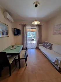 MenigosType AG3G No129 Seaview 2 Bedroom - Image 2