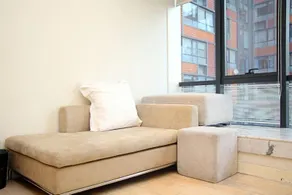 Private-Enjoyed Home Stanley International Apartment - Image 3