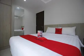 RedDoorz Plus @ TB Simatupang - Image 4