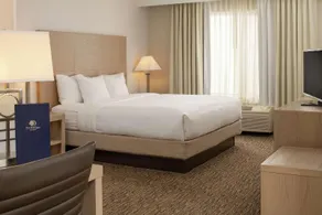 DoubleTree by Hilton Hotel Portland - Tigard - Image 4