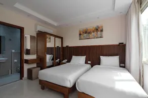 Lotus Inn - Image 2
