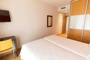 Maritimo Ris Apartmentos - Image 2