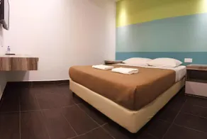 Dragon City Hotel - Image 4