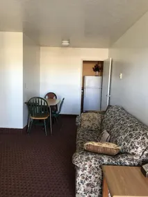 Money Saver Motel - Image 3