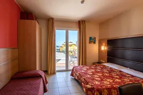 Hotel Mondial - Image 2
