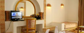 Al Jazira Beach - Image 3