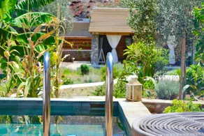 Caesars Gardens Hotel & Spa - Image 2