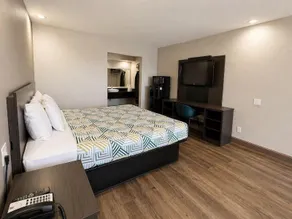 Spanish Trails Inn - Image 5
