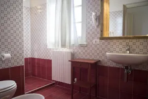 La Vineria - Image 2