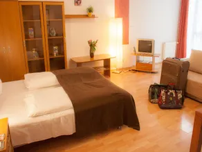 Akacfa Holiday Apartments - Image 2