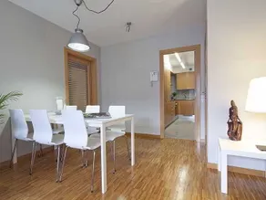Executive Class - Image 3