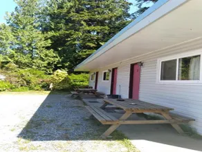 Dolphin Motel - Image 3