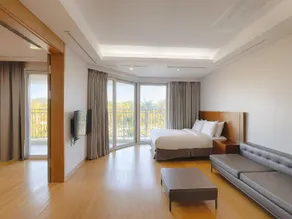 Shineville Luxury Resort - Image 5