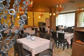 Atrium Mountain View Predeal - Image 2