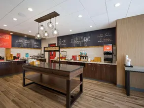 Hampton Inn by Hilton Detroit Southfield - Image 3