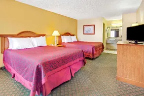Days Inn by Wyndham Boerne - Image 5