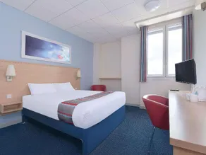 Travelodge Southampton - Image 4