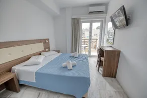 Hotel Santorini - Image 5
