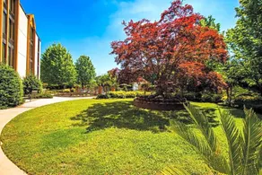 Ramada by Wyndham Gainesville - Image 4