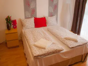 Akacfa Holiday Apartments - Image 4